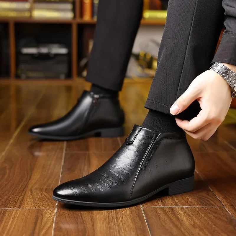 New 2025 Handmade Men Boots Design Sneakers Man Outdoor Casual Leather Men Shoes Ankle Boots Breathable Hot Sale Luxury Footwear